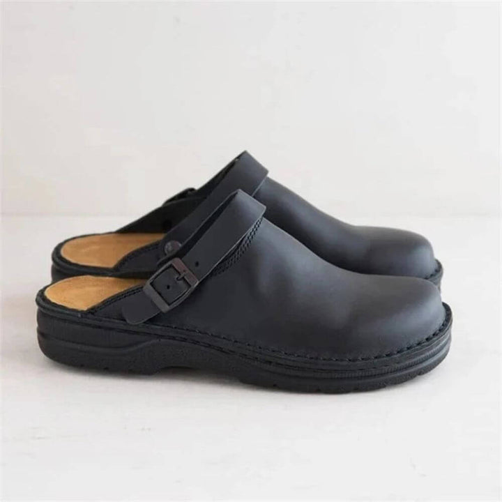 Comfortable Casual Clogs with Backstrap
