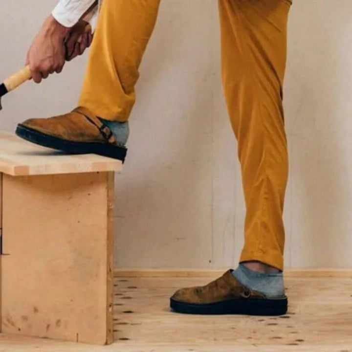 Comfortable Casual Clogs with Backstrap