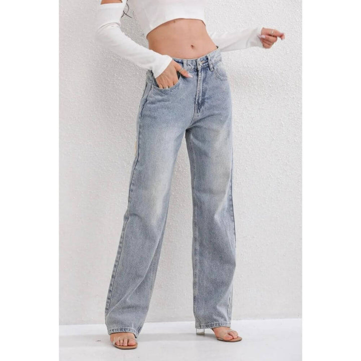 High-Waist Straight-Leg Jeans for Women – Casual Everyday Fit