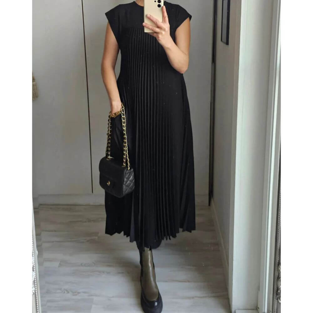 Pleated Maxi Dress for Women – Elegant Flowy Style