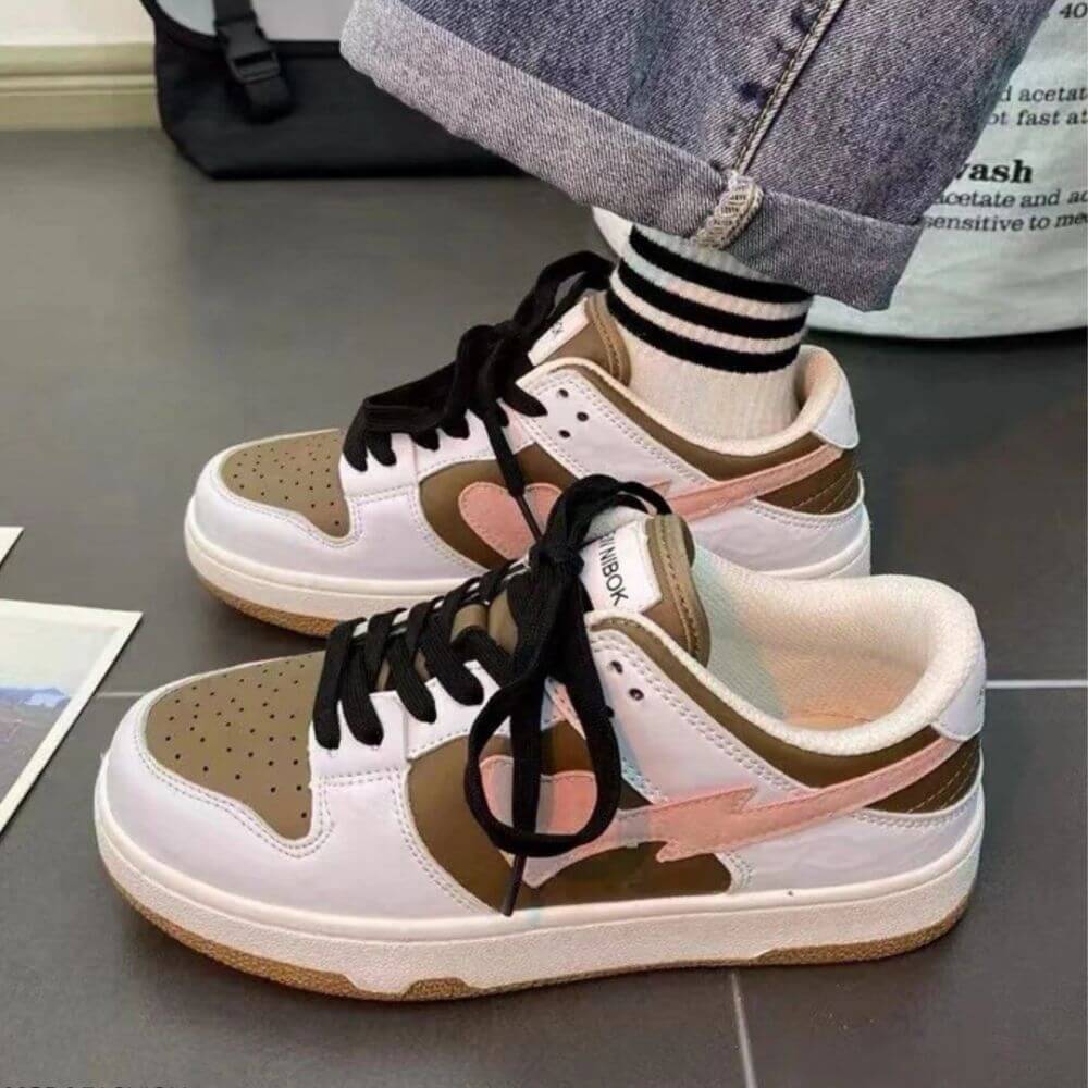 Comfortable Casual Low-Top Women’s Sneakers