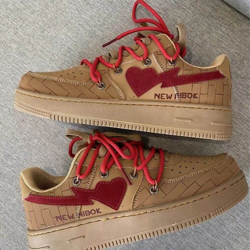 Comfortable Casual Low-Top Women’s Sneakers