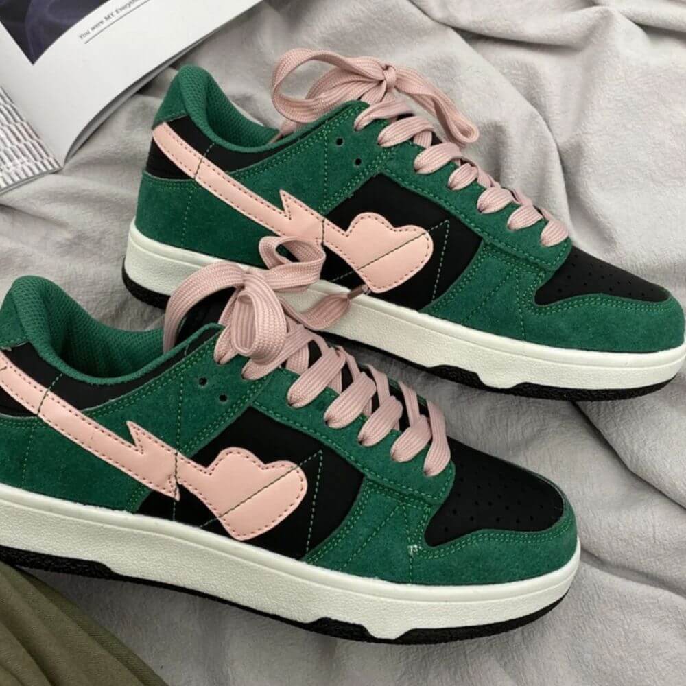 Comfortable Casual Low-Top Women’s Sneakers