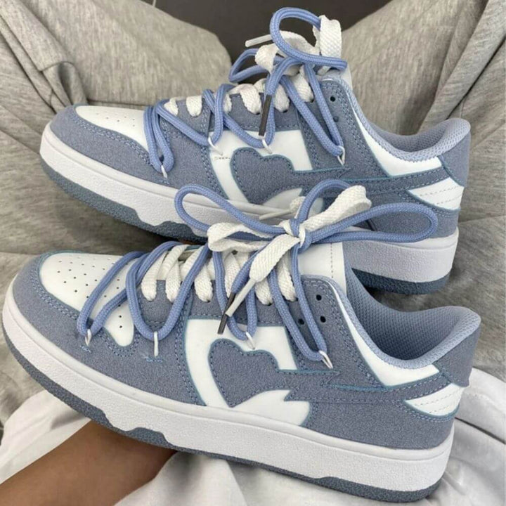 Comfortable Casual Low-Top Women’s Sneakers