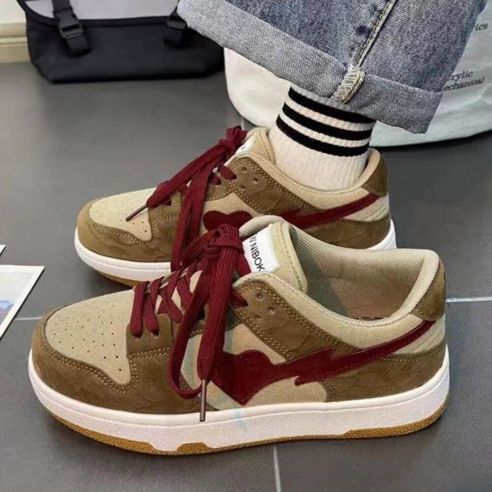 Comfortable Casual Low-Top Women’s Sneakers