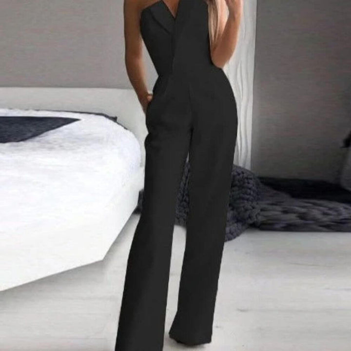 Elegant Asymmetric Halter Jumpsuit – Sleeveless Tailored Fit for Evenings