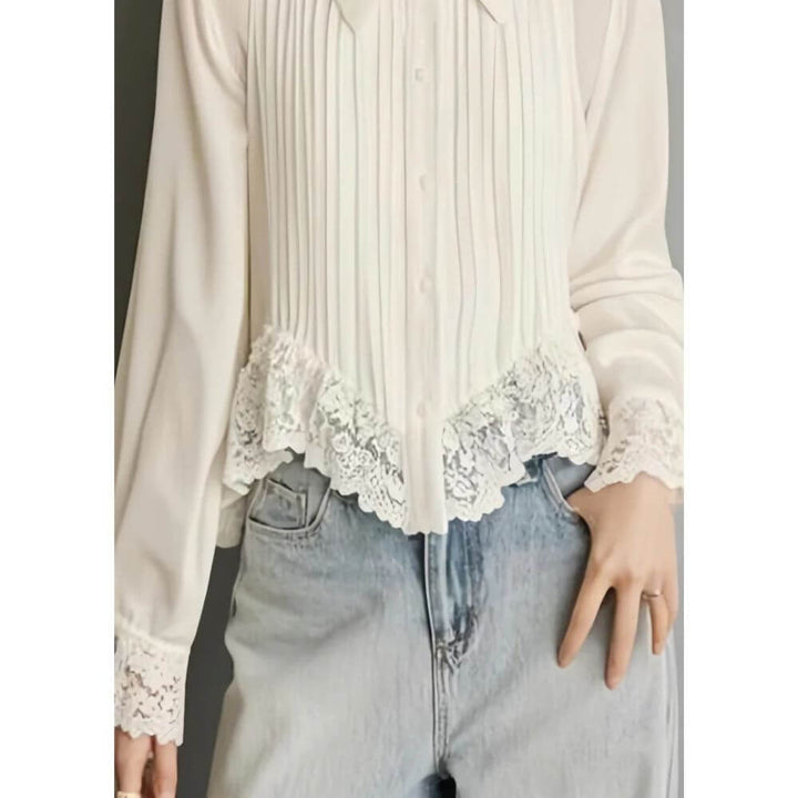 Vintage Style Women’s Blouse with Elegant Trim Detail – Long Sleeve