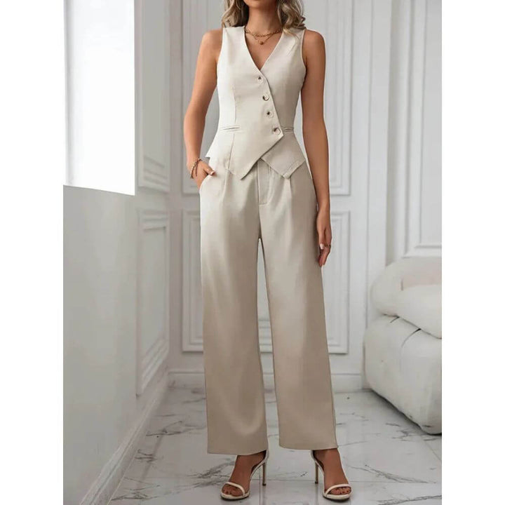 Elegant Sleeveless Blazer and Pants for Women – Tailored Look