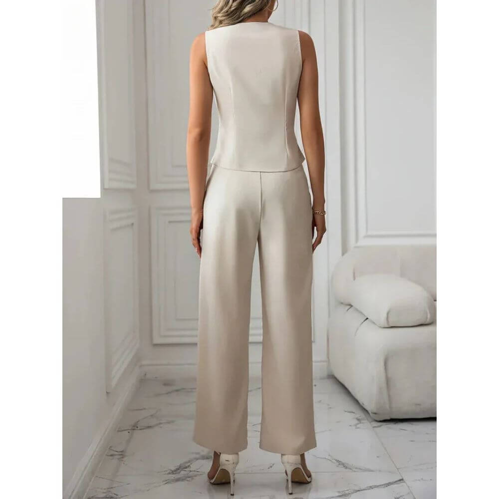 Elegant Sleeveless Blazer and Pants for Women – Tailored Look