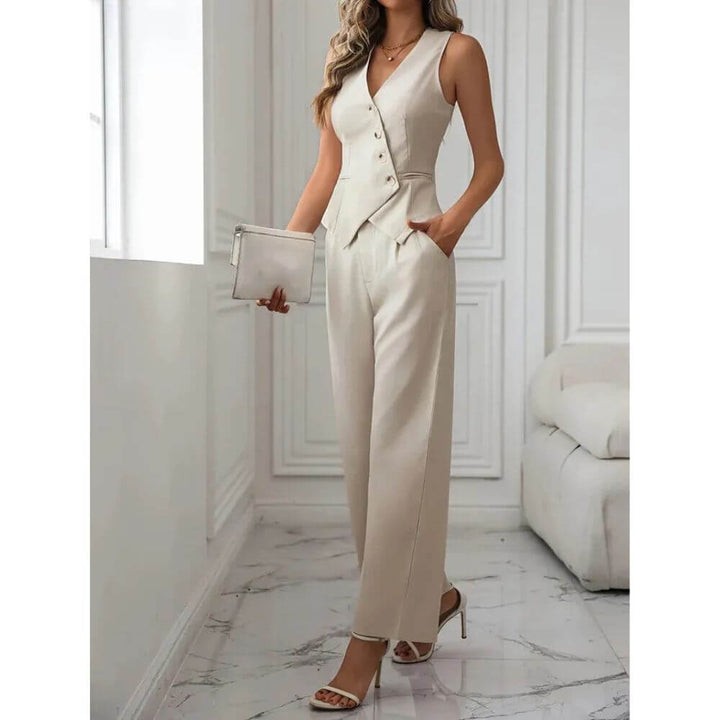 Elegant Sleeveless Blazer and Pants for Women – Tailored Look