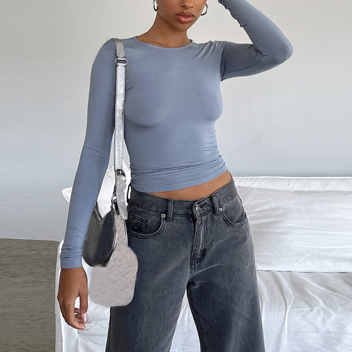 Royalblue elegant long-sleeved shirt on the model